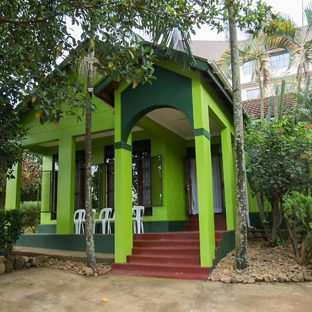 The Greenhouse Kampala Buitenkant foto
